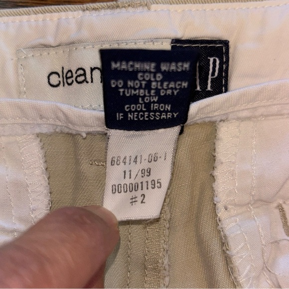 Gap‎ Khaki Y2K Bohemian Clean Cut Floral Embroidered Capri Pants Women's sz 6 - Picture 16 of 16